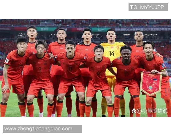 国足与朝鲜上半场激战回顾球员表现与战术分析全景呈现