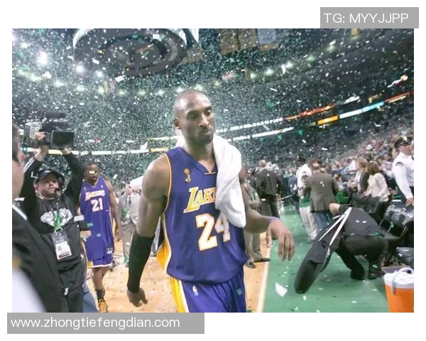 科比与罗斯巅峰对决精彩瞬间回顾视频解析与球技对比 科比与罗斯巅峰对决精彩瞬间回顾视频解析与球技对比