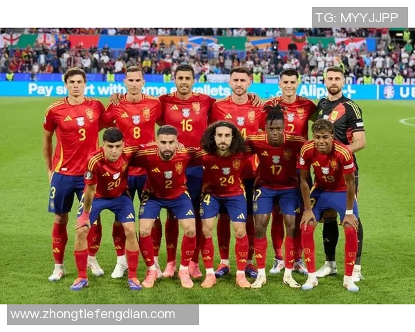 荷兰与西班牙足球对决回顾：激情碰撞与战术较量的巅峰之战